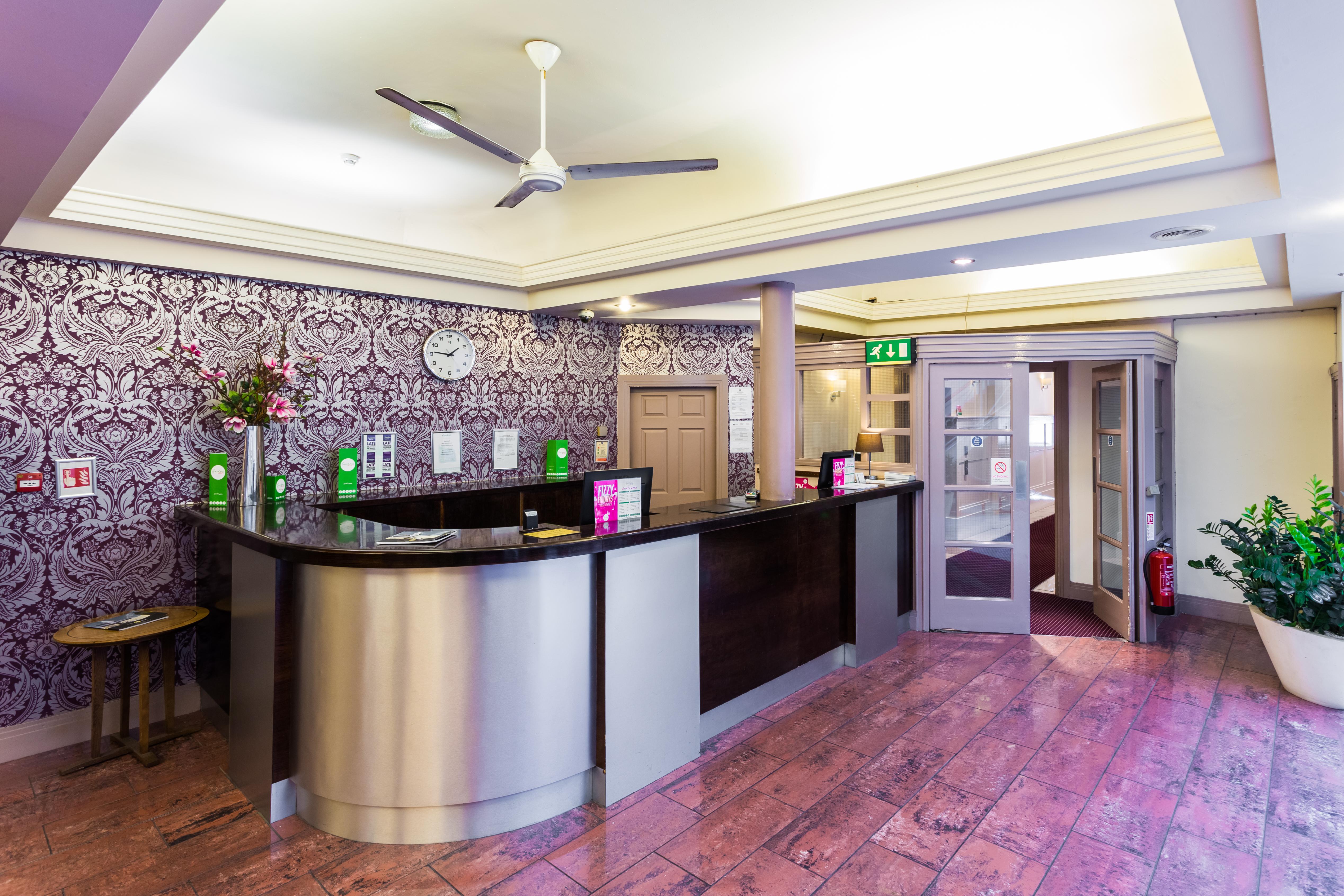 מנצ'סטר The Gardens Hotel מראה חיצוני תמונה
